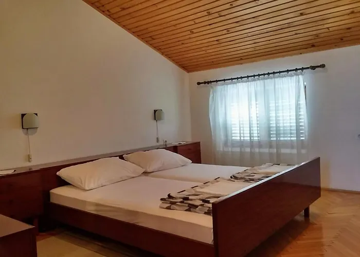 In Mit Privatem Parkplatz By Interhome Novi Vinodolski