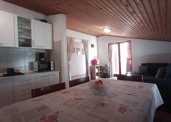 In Mit Privatem Parkplatz By Interhome Διαμέρισμα Novi Vinodolski