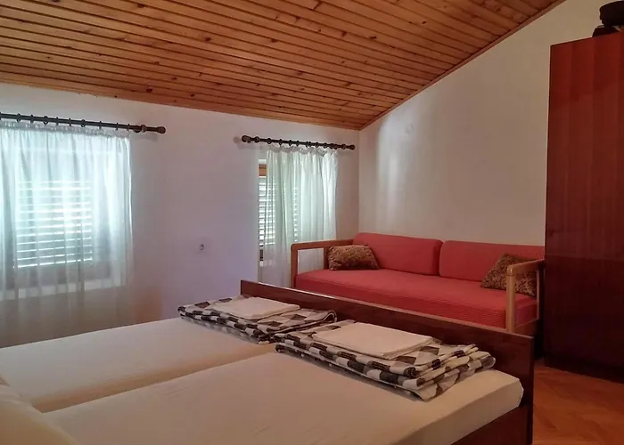 Διαμέρισμα In Mit Privatem Parkplatz By Interhome Novi Vinodolski