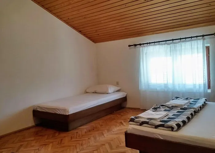 In Mit Privatem Parkplatz By Interhome Διαμέρισμα *